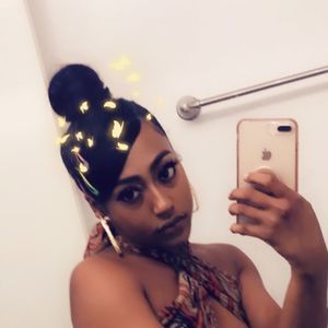 Meet your Posher, Tay